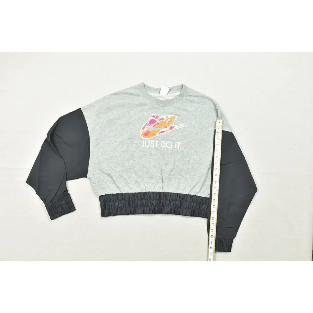 Nike Sportswear Women's Size Small Gray Black Colorblock Just Do It Cropped Swea
